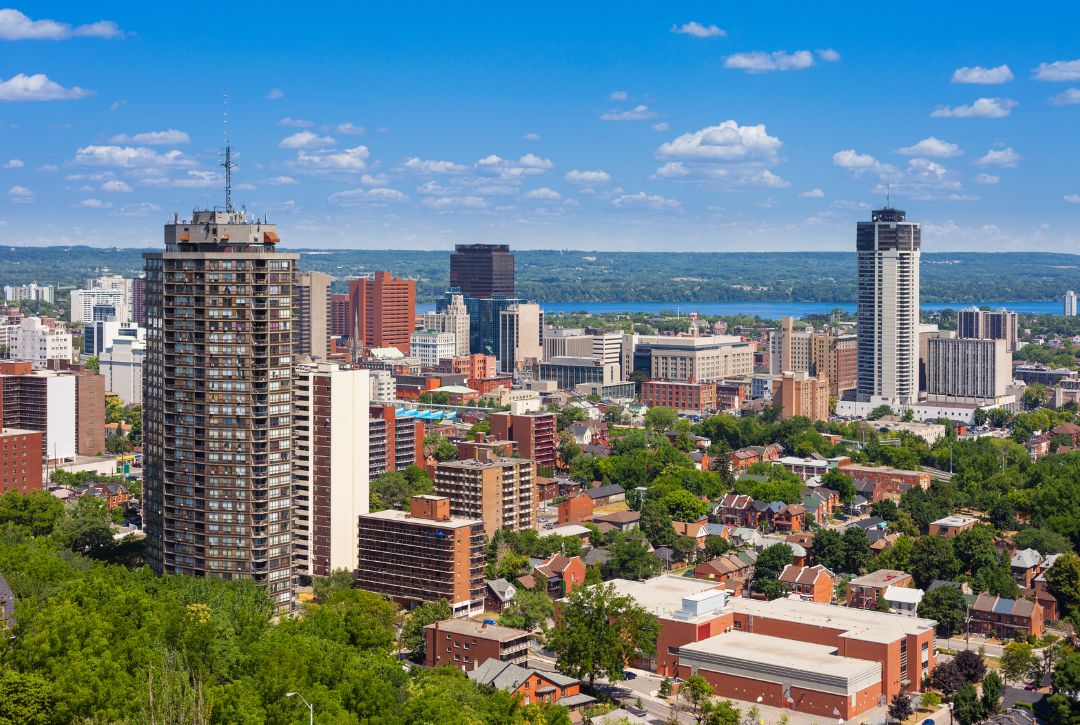 Buffalo Airport to Hamilton Ontario taxi service